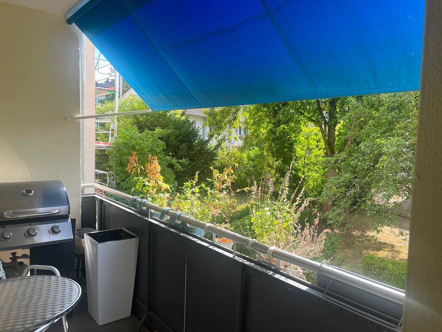 Mieter gesucht Möblierte 2-Zimmer-Wohnung mit Balkon in Stuttgart Ost, 70188 Stuttgart (Mitte Ost)
