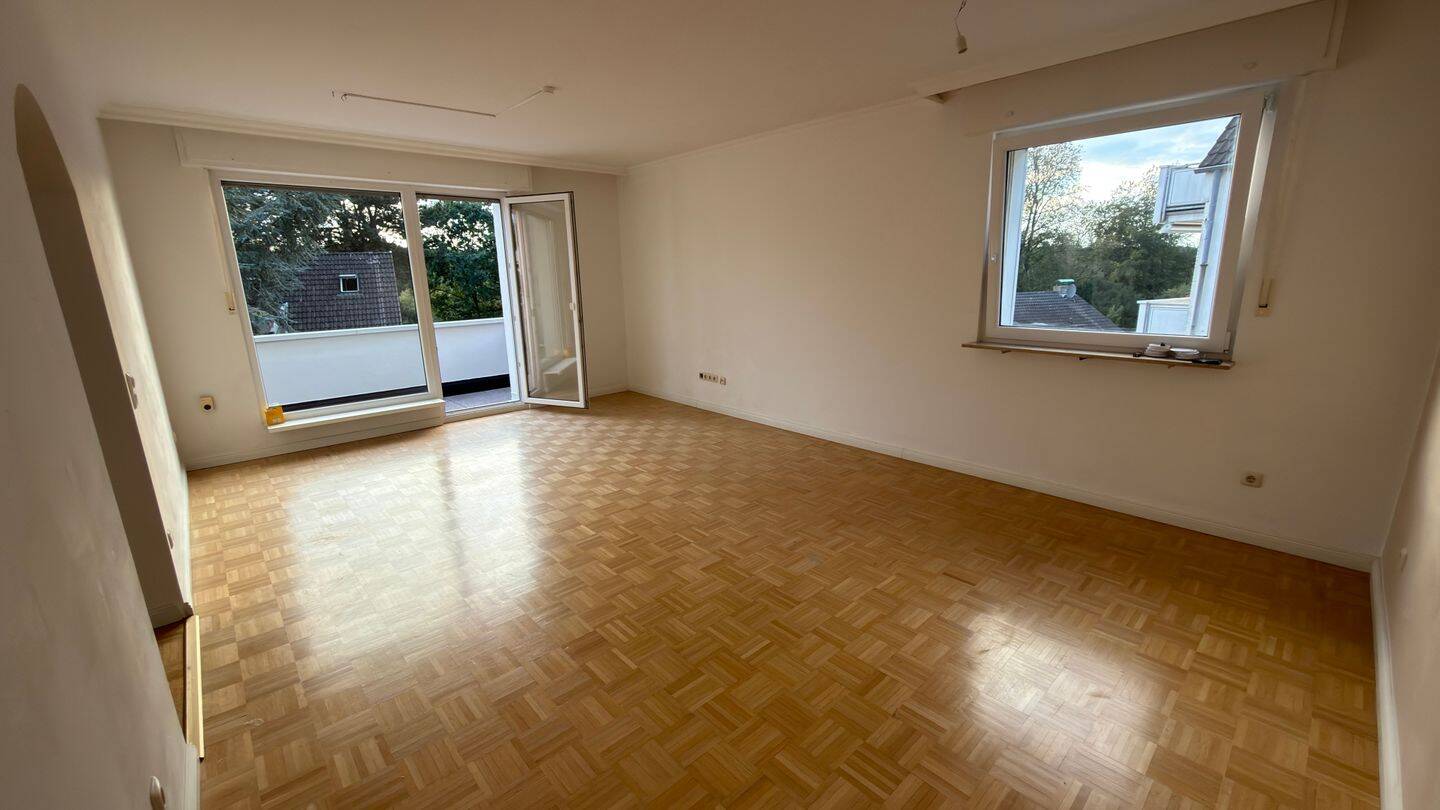 Gepflegte 3-Zimmer-Wohnung mit Balkon, 45136 Essen (Bergerhausen Huttrop Rüttenscheid)