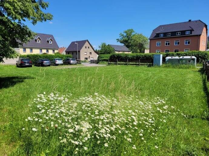 Hübsches Baugrundstück, bauträgerfrei für EFH in Hainichen am Bach, 9661 Hainichen
