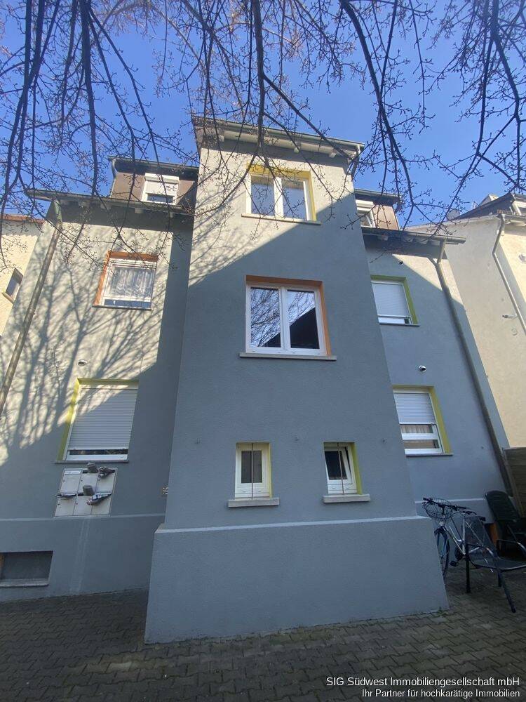 2 Zimmer Dachgeschosswohnung im Ortskern von Heilbronn ab sofort bezugsfrei 920,. € Warmmiete, 74072 Heilbronn (Heilbronn)