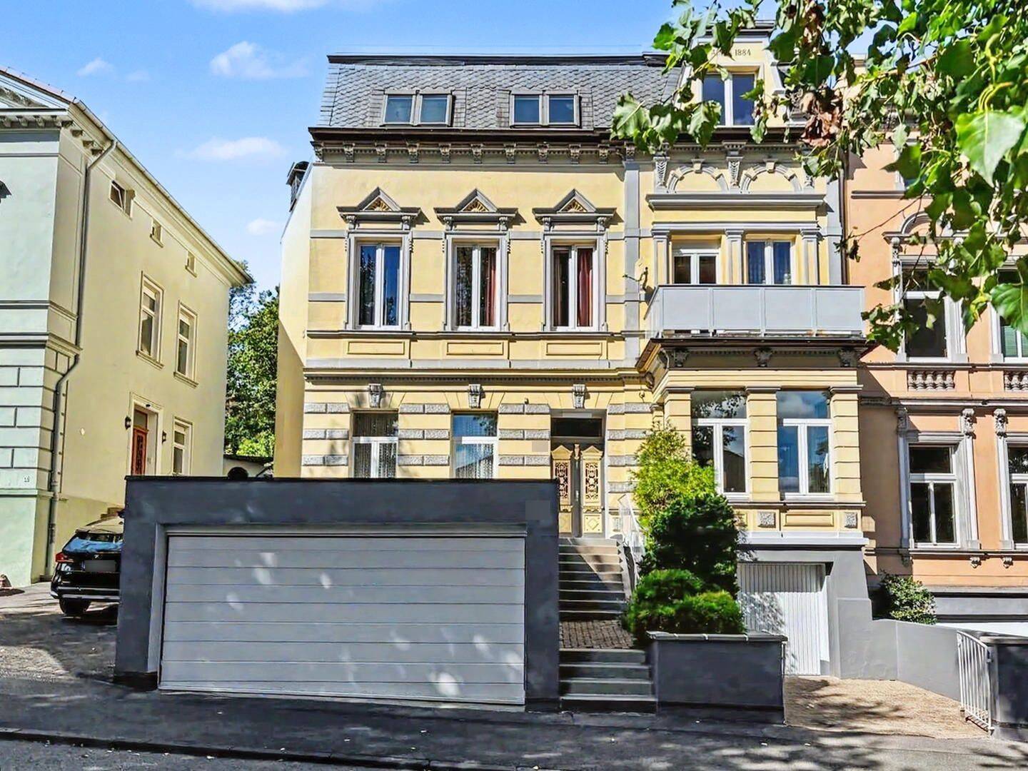 Altbaujuwel in Bestlage – großzügige Villa mit nicht einsehbarem Sonnengarten in Iserlohn, 58644 Iserlohn