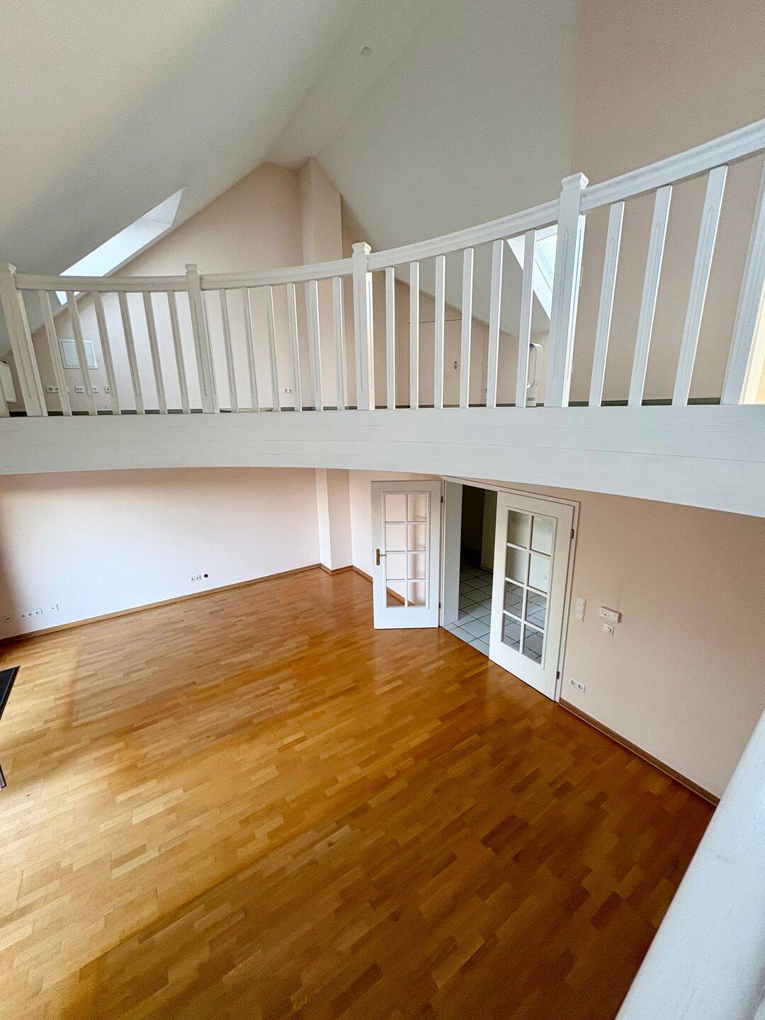 Sofort einziehen: Wohnen über den Dächern von Bad Sassendorf – großzügige Maisonette mit Sauna, Aufzug und zwei Loggien, 59505 Bad Sassendorf