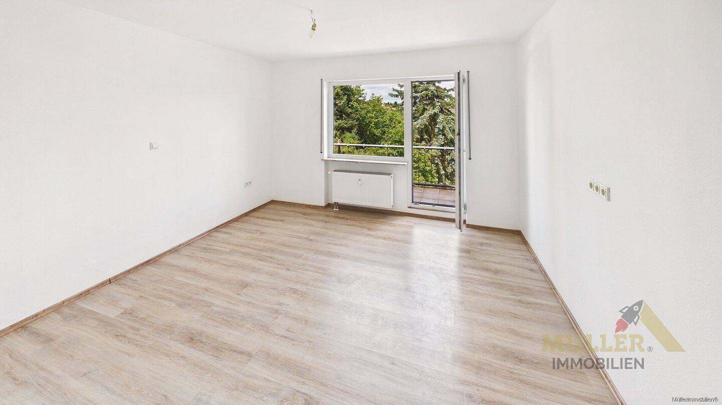 Helle 2-Zimmer-Küche-Bad-Wohnung mit 2 Balkone in zentraler Lage von Schwalbach, 66773 Schwalbach