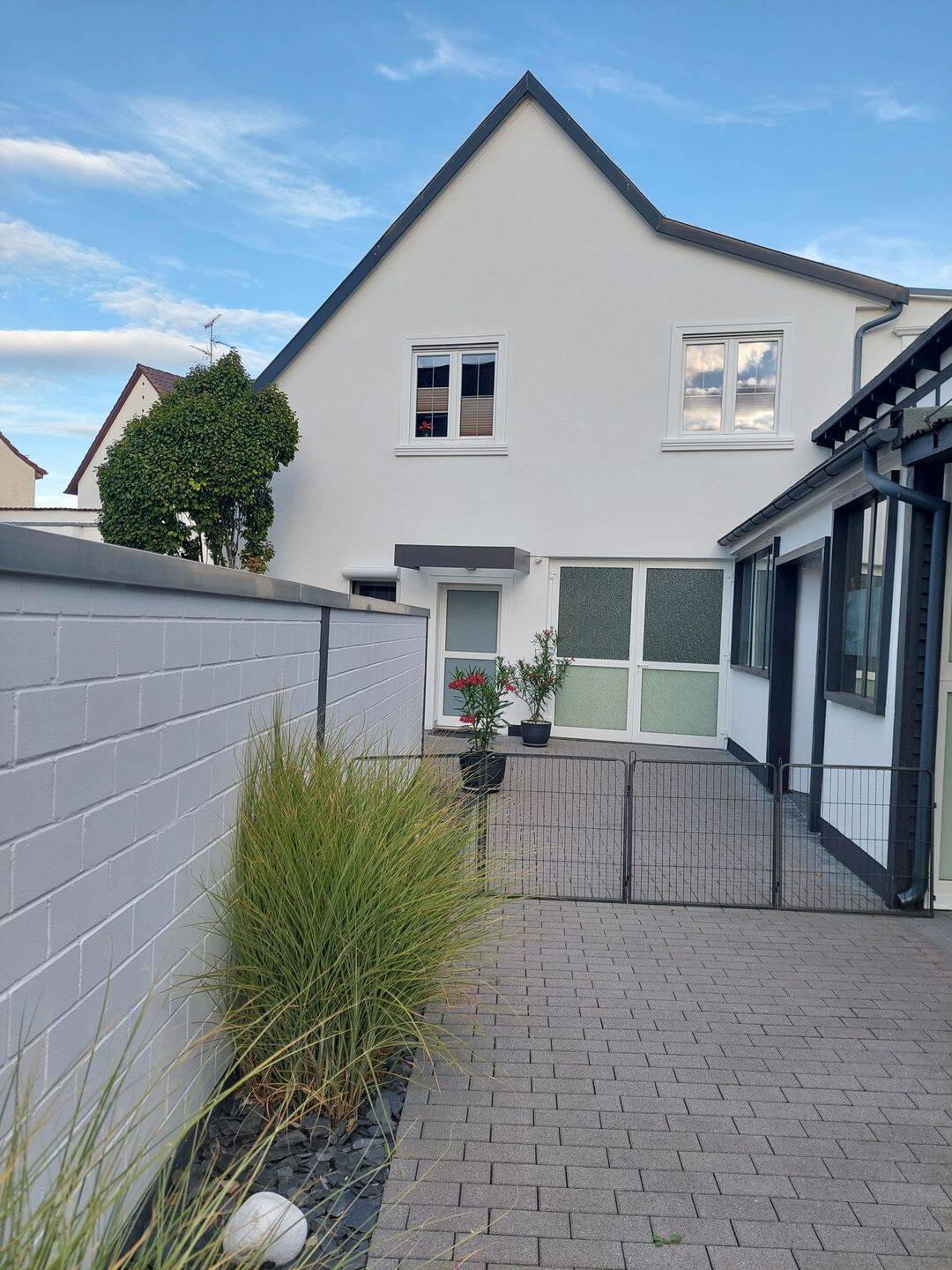 2,5-Zimmer-Wohnung (separates Hinterhaus) mit Dachterrasse in Mühlheim-Dietesheim, 63165 Mühlheim am Main
