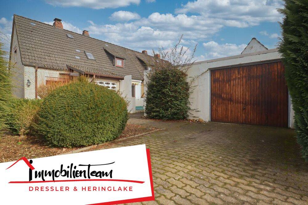 Doppelhaushälfte mit Potenzial in Waldenau – Sanierungsobjekt auf 416 m² mit Garage & Abstellraum, 25421 Pinneberg