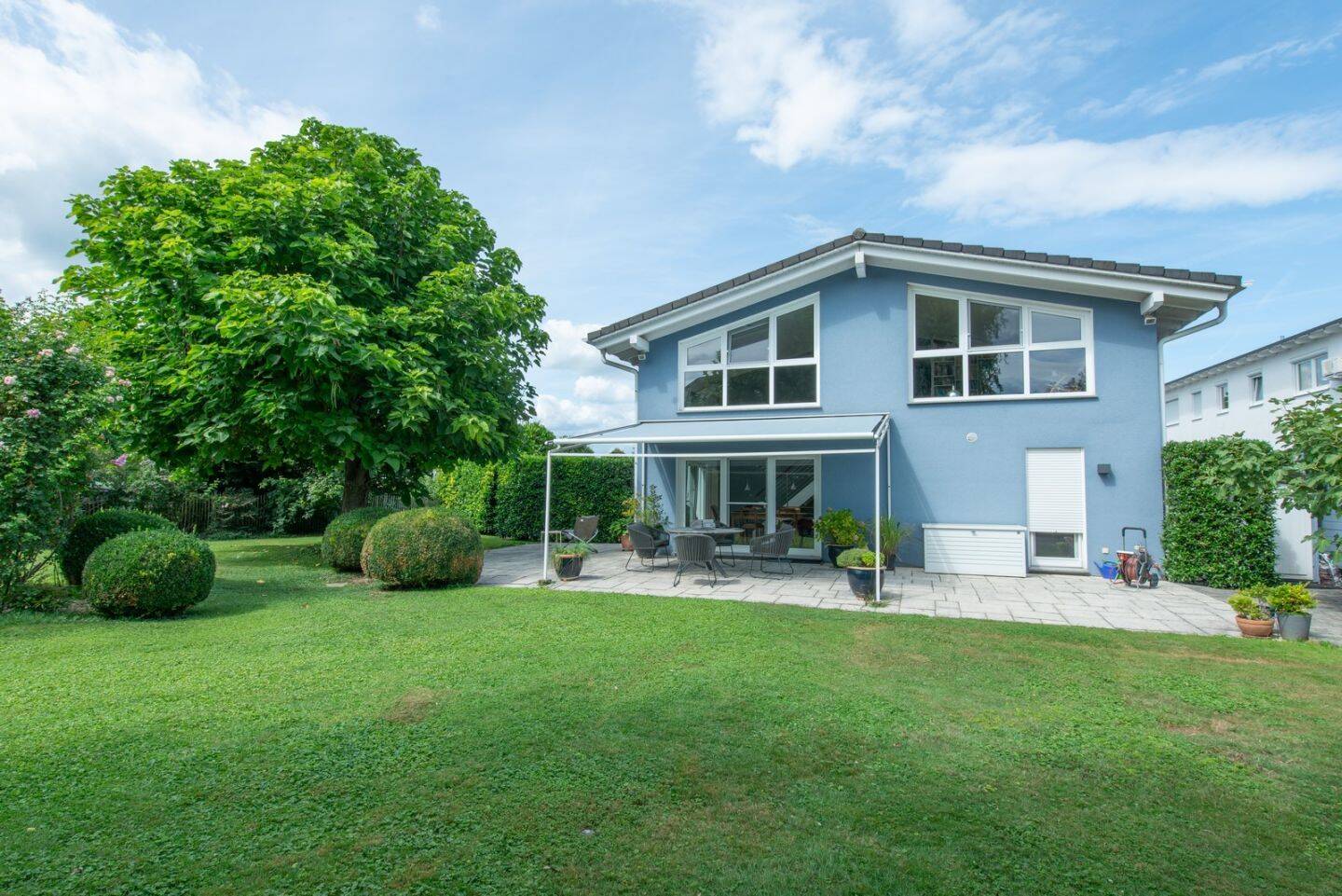 Wohn- und Geschäftshaus mit ELW(ges. 413m²)-vielseitig nutzbare Praxis-/Gewerbefläche(123m²+104m²), 76547 Sinzheim