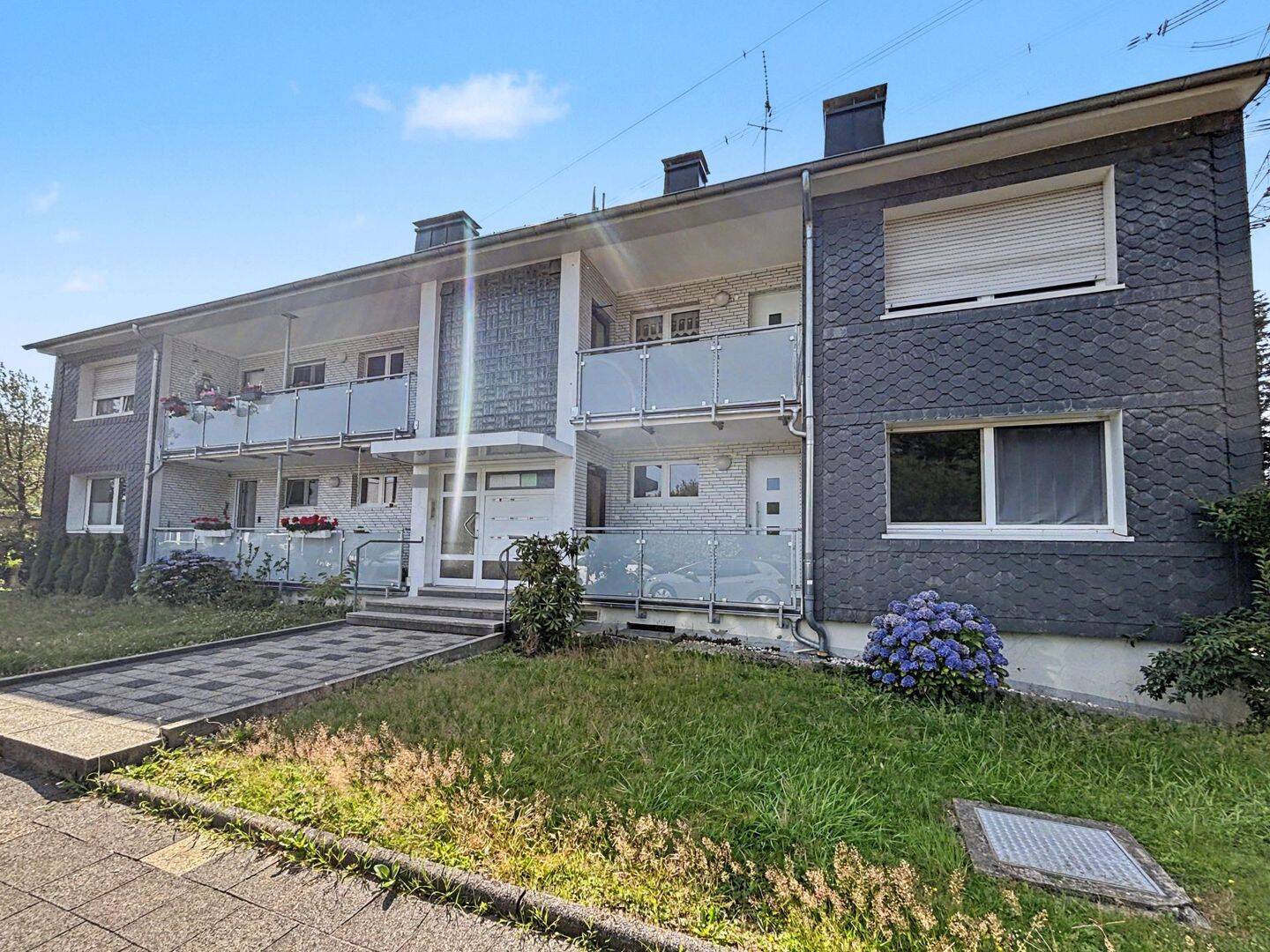 Mehr Raum als erwartet: 3-Zimmer-Erdgeschosswohnung mit besonderem Wohnkomfort in Remscheid, 42899 Remscheid (Lennep Lüttringhausen)