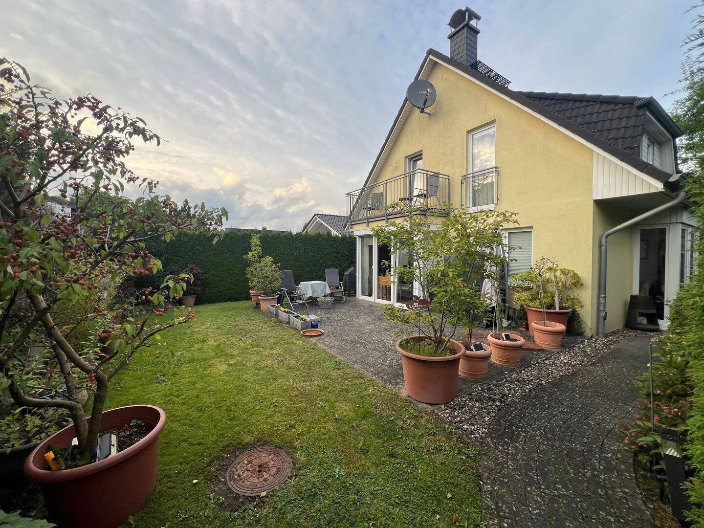 Charmantes, sehr gepflegtes Einfamilienhaus mit  kleinem Garten in ruhiger, aber zentraler Lage, 22946 Trittau
