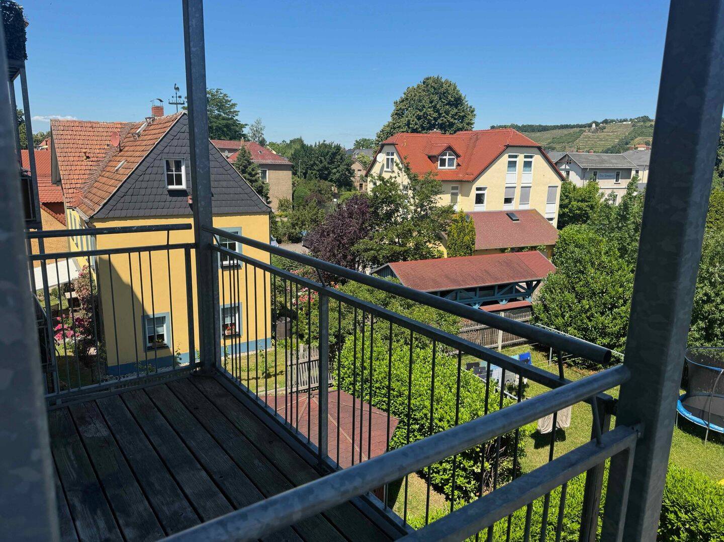 Balkon & Blick auf die Weinberge – leben in Kötzschenbroda, 1445 Radebeul