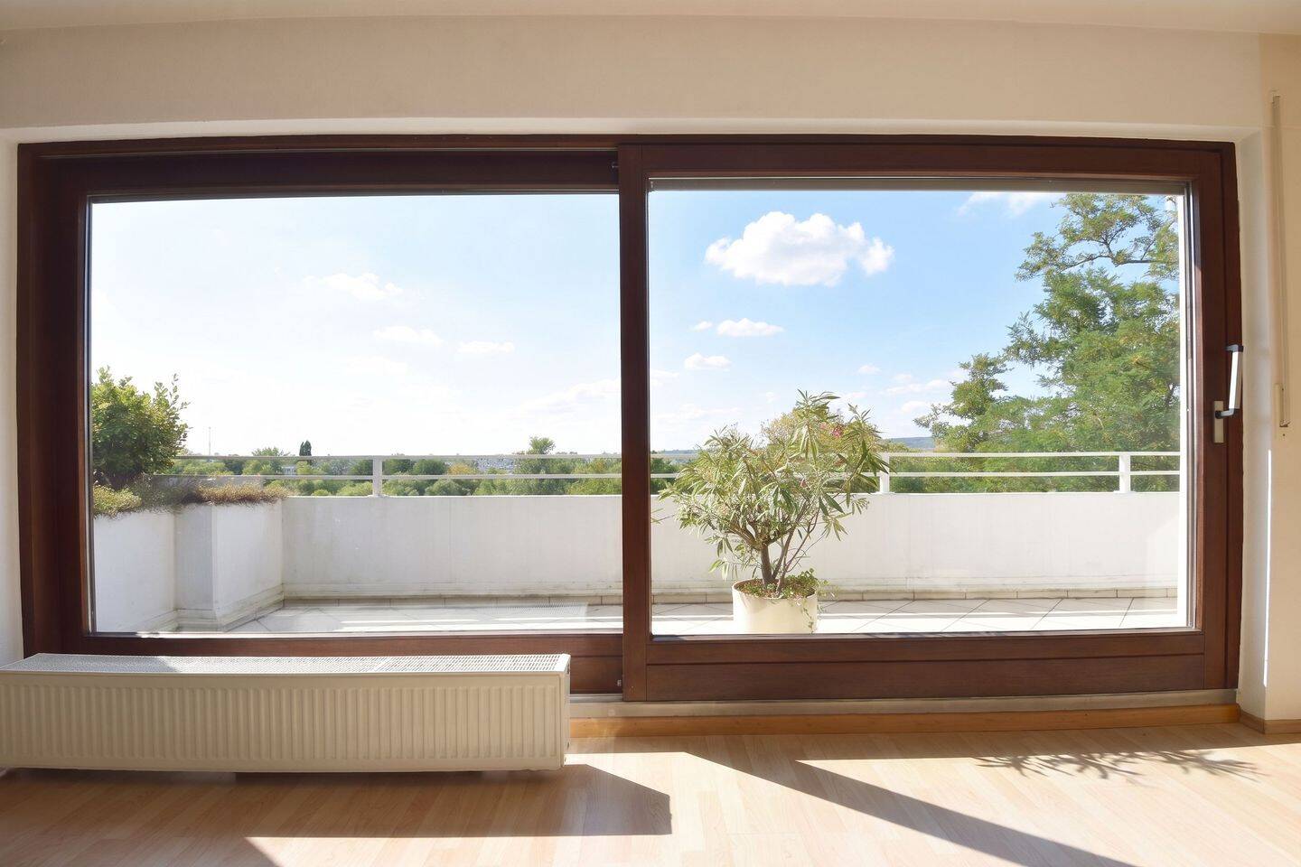 Traumhafte Maisonette mit XXL-Balkon und Blick ins Grüne!, 63743 Aschaffenburg (Gailbach Innenstadt Obernau Obernauer Kolonie Schweinheim)