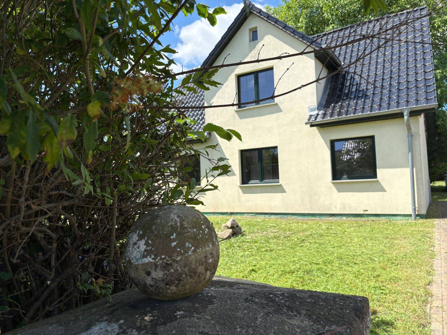 Einfamilienhaus mit Charakter und Potenzial auf ca. 1.300 m² Grundstück in Brandshagen, 18519 Sundhagen