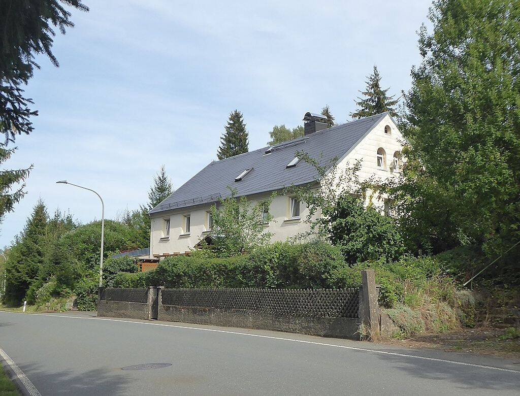 Die Grundsubstanz steht – EFH mit viel Potenzial für Handwerker und Macher Nähe Leupoldsgrün, 95191 Leupoldsgrün