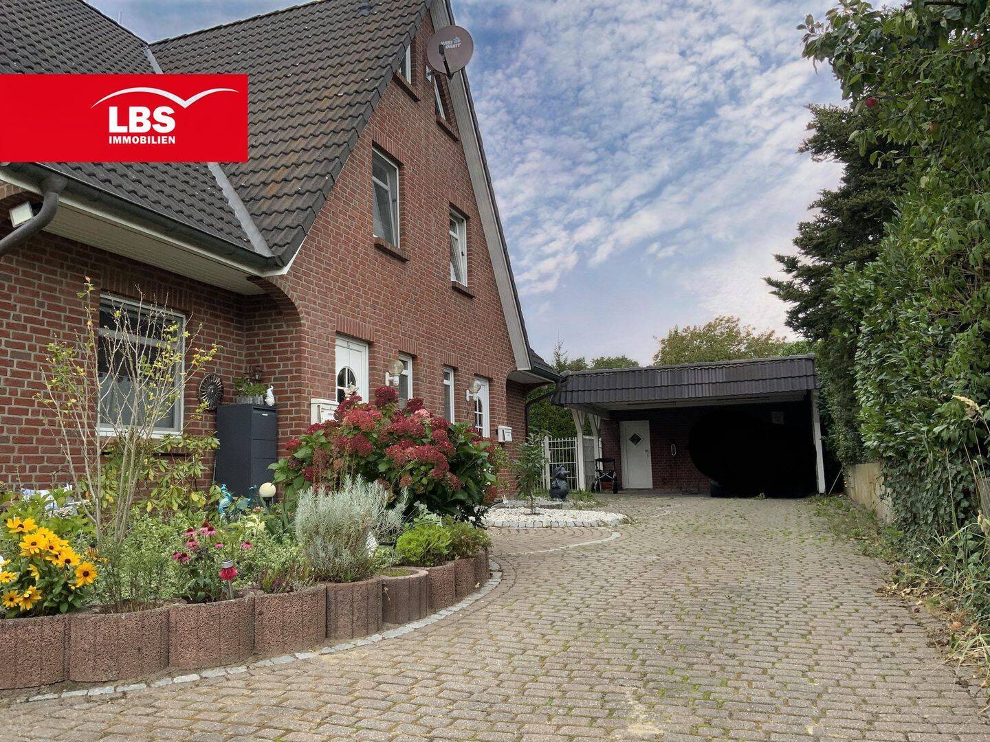Moisburg-Zentral! Spektakuläre Doppelhaushälte in exzellenter Lage!, 21647 Moisburg