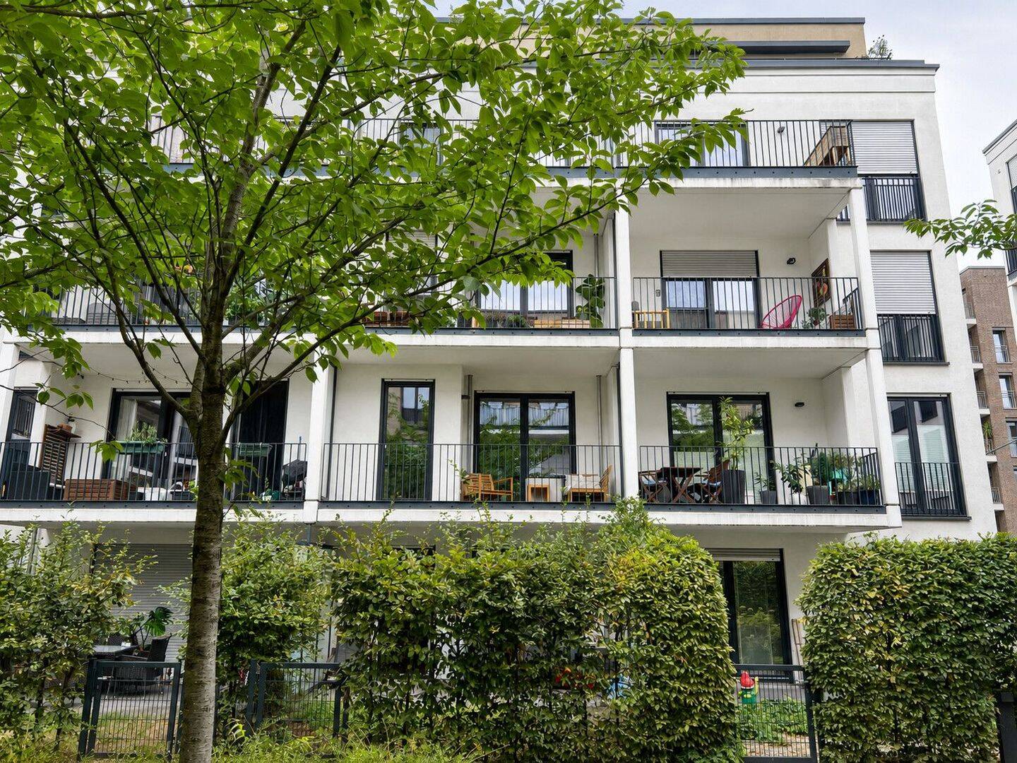 Eine 2-Zimmer-Gartenwohnung mit Terrasse + Tiefgaragenplatz, 60326 Frankfurt am Main (Gallus Griesheim)