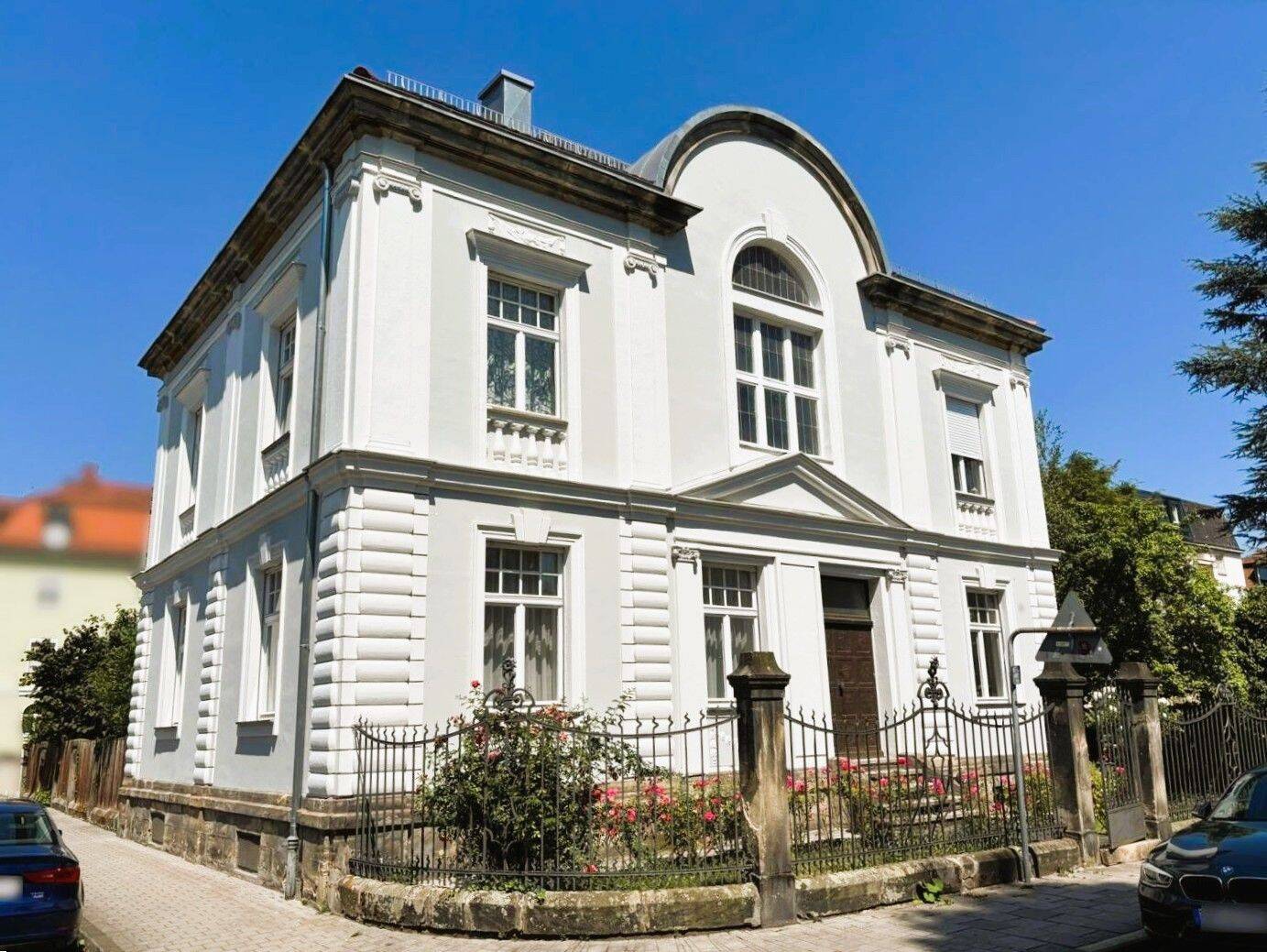 Ein Juwel der Jugendstilarchitektur – denkmalgeschützte Stadtvilla in Bayreuths bester Lage, 95444 Bayreuth (Altstadt City Gartenstadt Kreuzstein Neue Heimat)