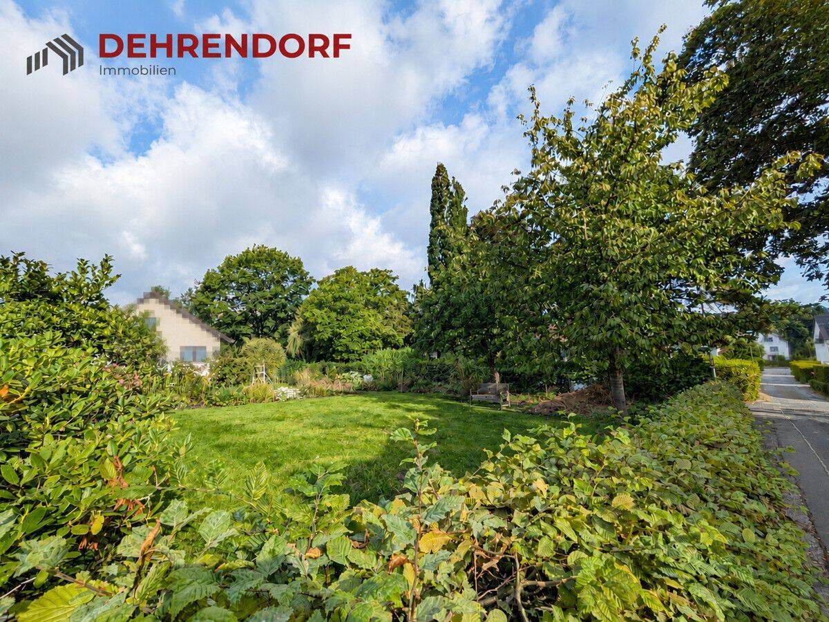 Attraktives Grundstück mit Zukunftsperspektive in Hiddesen, 32760 Detmold