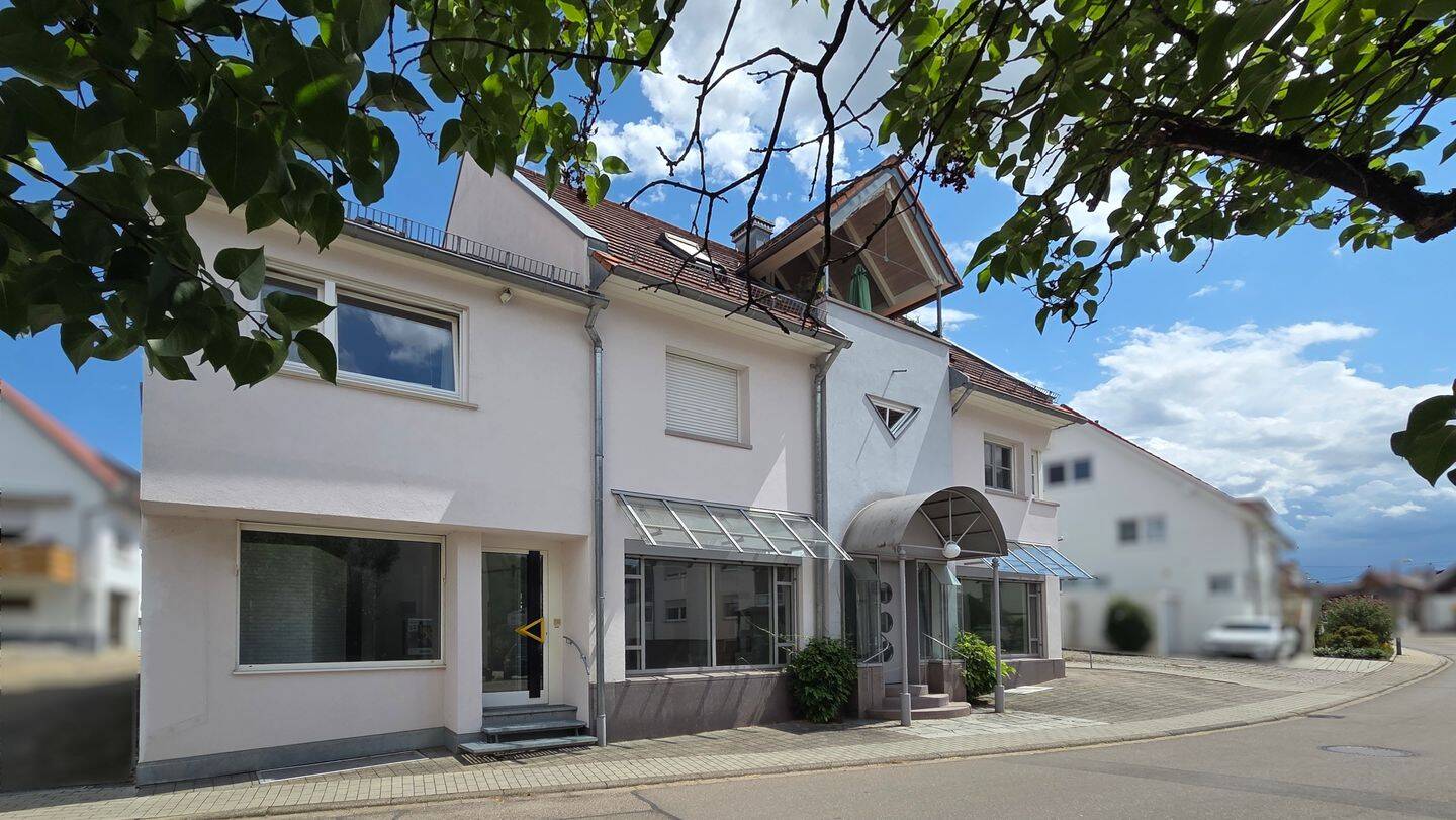 Ca. 2.570 Euro pro m² bei geplanter Wohnflächenerweiterung, 73265 Dettingen unter Teck