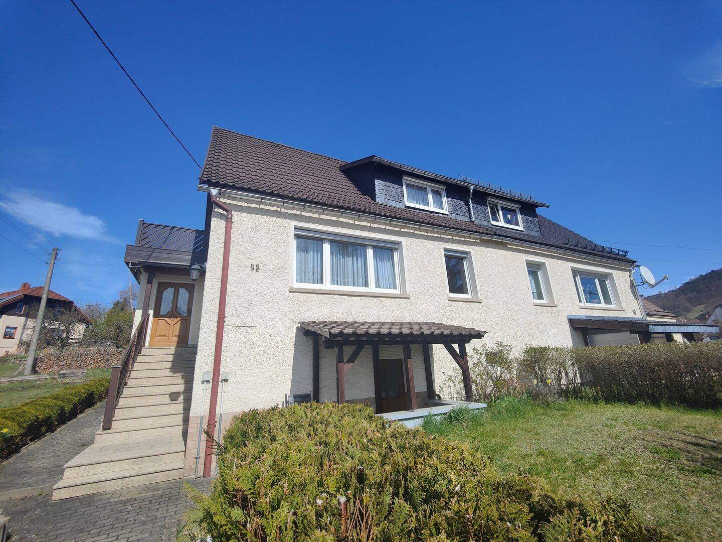 Schöne Doppelhaushälfte in Rauenstein in sonniger Lage, 96528 Frankenblick