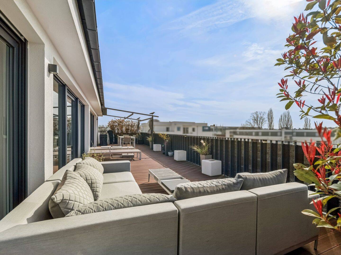 Wiesbaden-Südost: sofort frei! Großzügiges Penthouse mit Blick über Wiesbaden, 65189 Wiesbaden (Biebrich Wiesbaden)