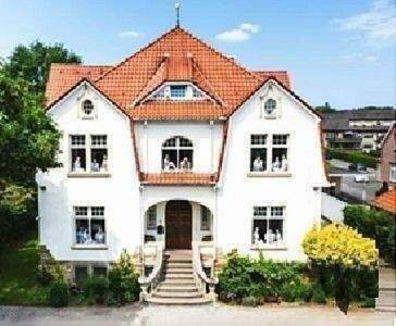 6 Familienhaus zur Sanierung für 6 Eigentumswohnungen mit insgesamt 477 m2, 70173 Stuttgart (Mitte)