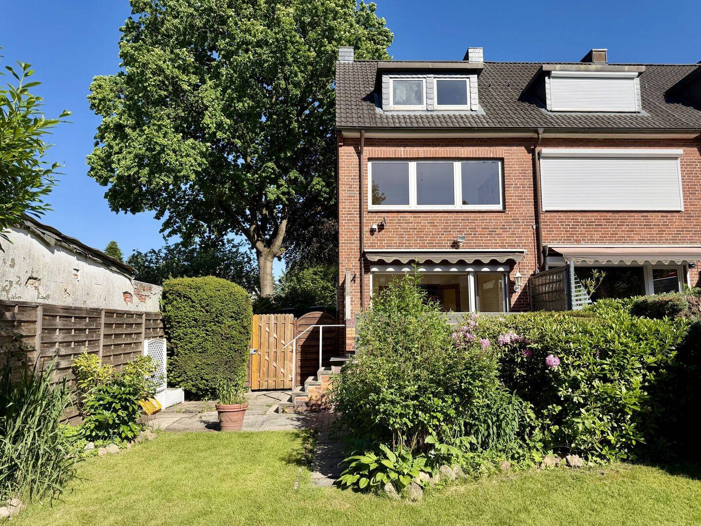 Reihenendhaus für Visionäre auf Erbbaurecht in Bramfeld!, 22179 Hamburg (Wandsbek Bramfeld)