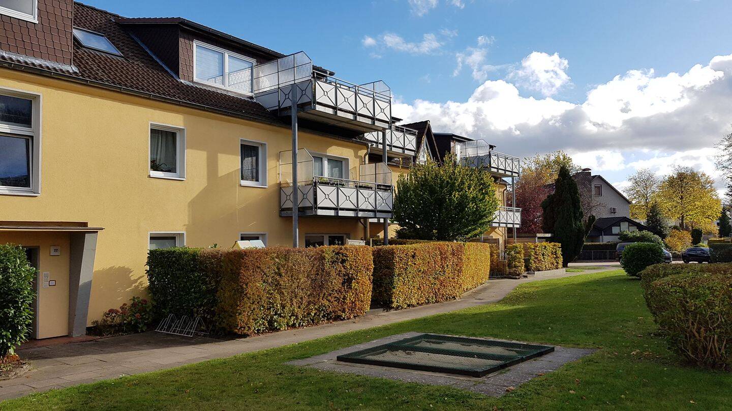 Erstbezug nach Renovierung: 4,5 Zi.-EG-Wohnung mit großer Gartenterrasse + neuer Nobilia-EBK, 25421 Pinneberg