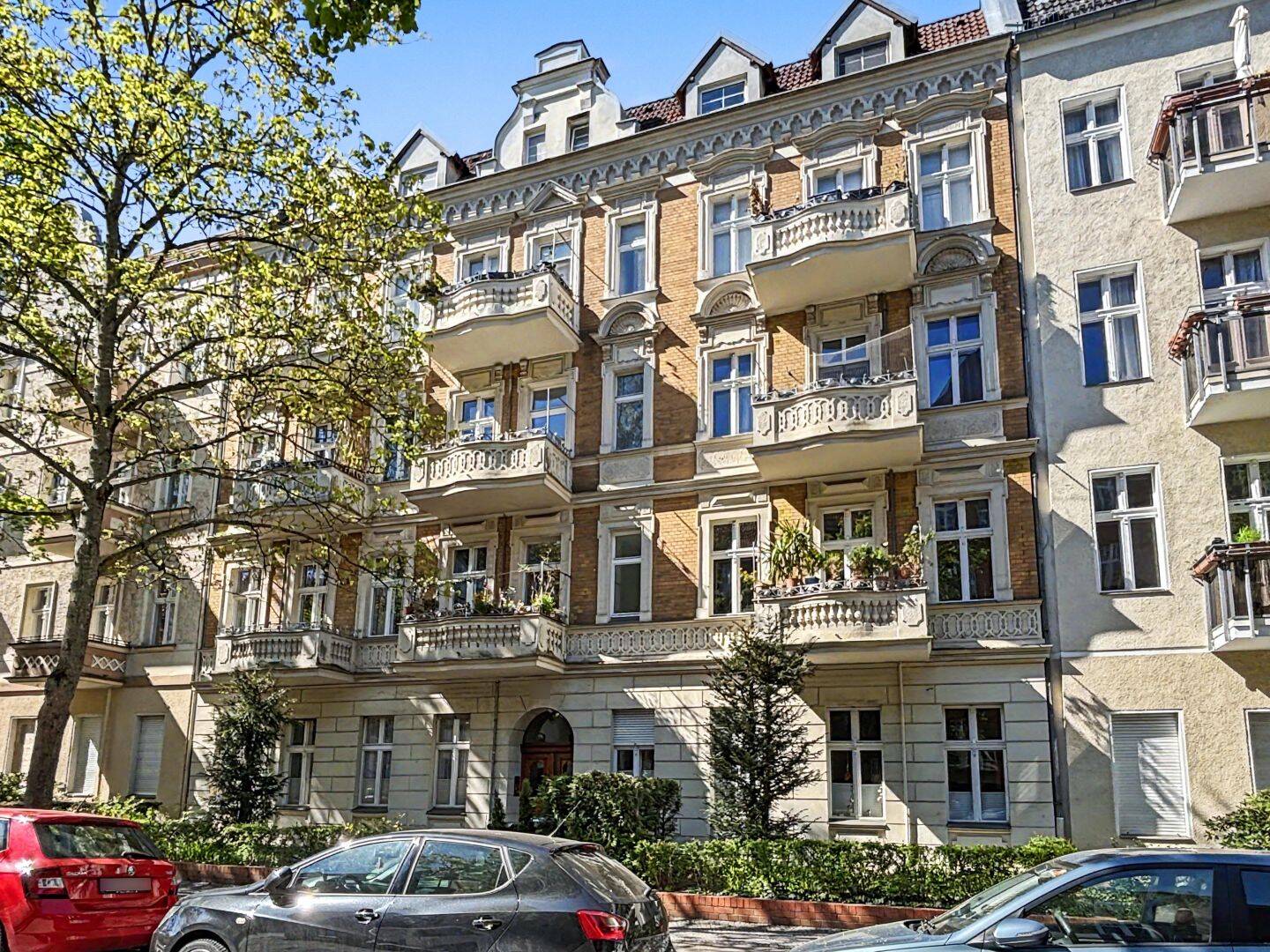 Bezugsfreie 3-Zimmer-Dachgeschosswohnung mit Terrasse in Berlin nahe Tegeler Hafen, 13507 Berlin (Reinickendorf Kolonie Am Fließ Kolonie Am Waldessaum Tegel)