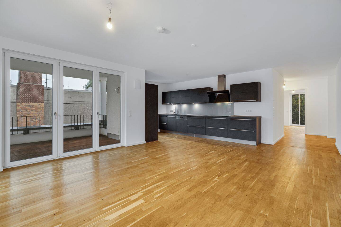 Großzügiges Wohnen mit Stil – Neuwertige 4-Zimmer-Wohnung mit großem Balkon, 13089 Berlin (Pankow)