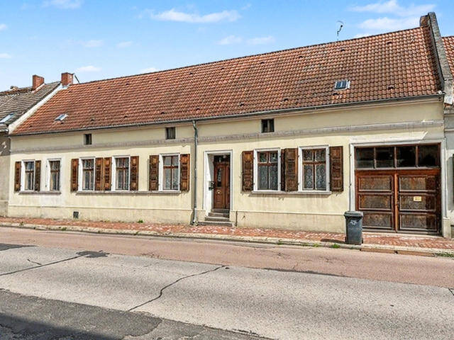 Solides Einfamilienhaus im Denkmalbereich der Altstadt Oranienbaums, 6785 Oranienbaum-Wörlitz