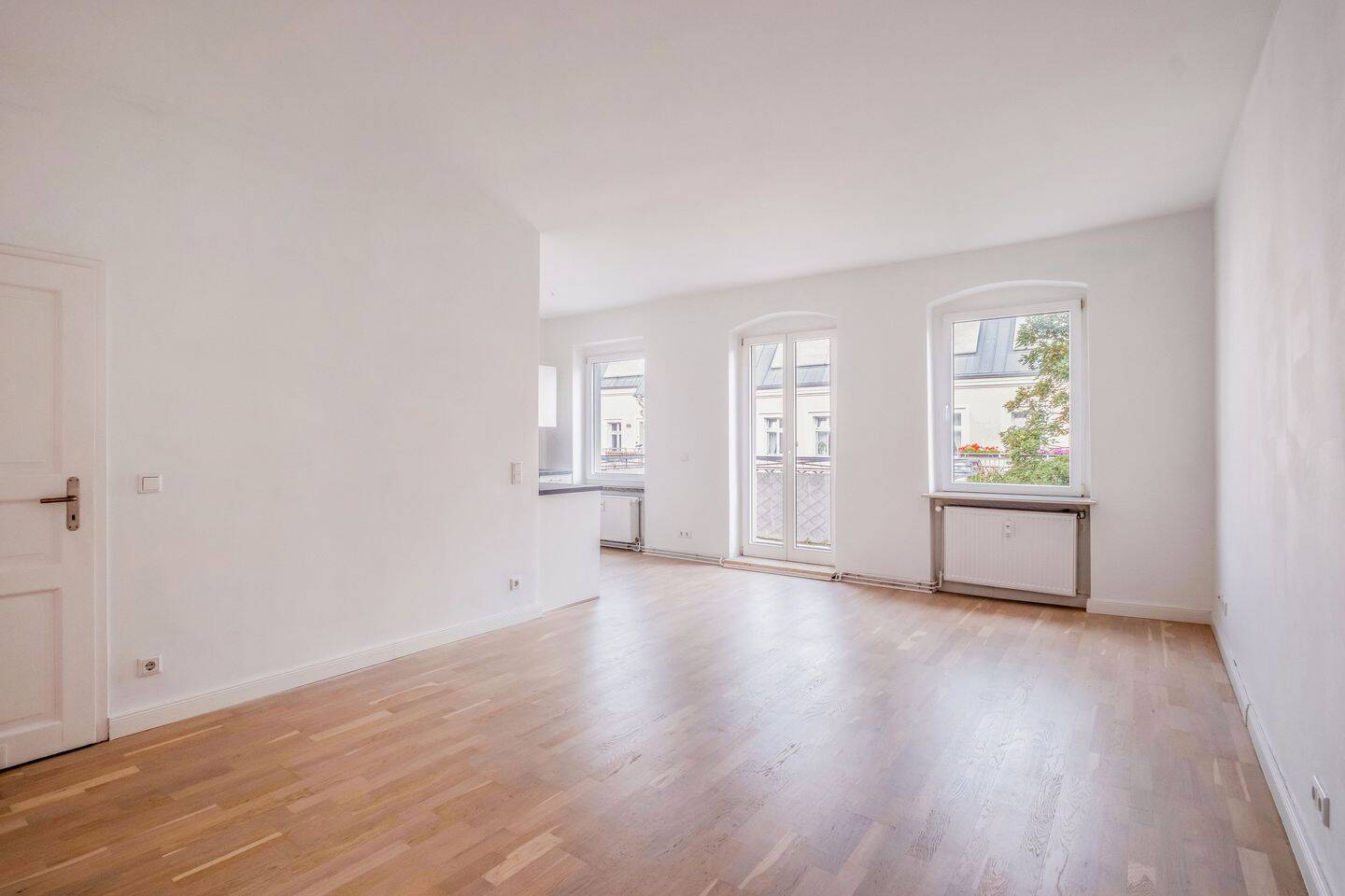 Altbauwohnung mit zusätzlich 79 m² Dachgeschossrohling (SNR) in Mitte, 10119 Berlin (Mitte Prenzlauer Berg)