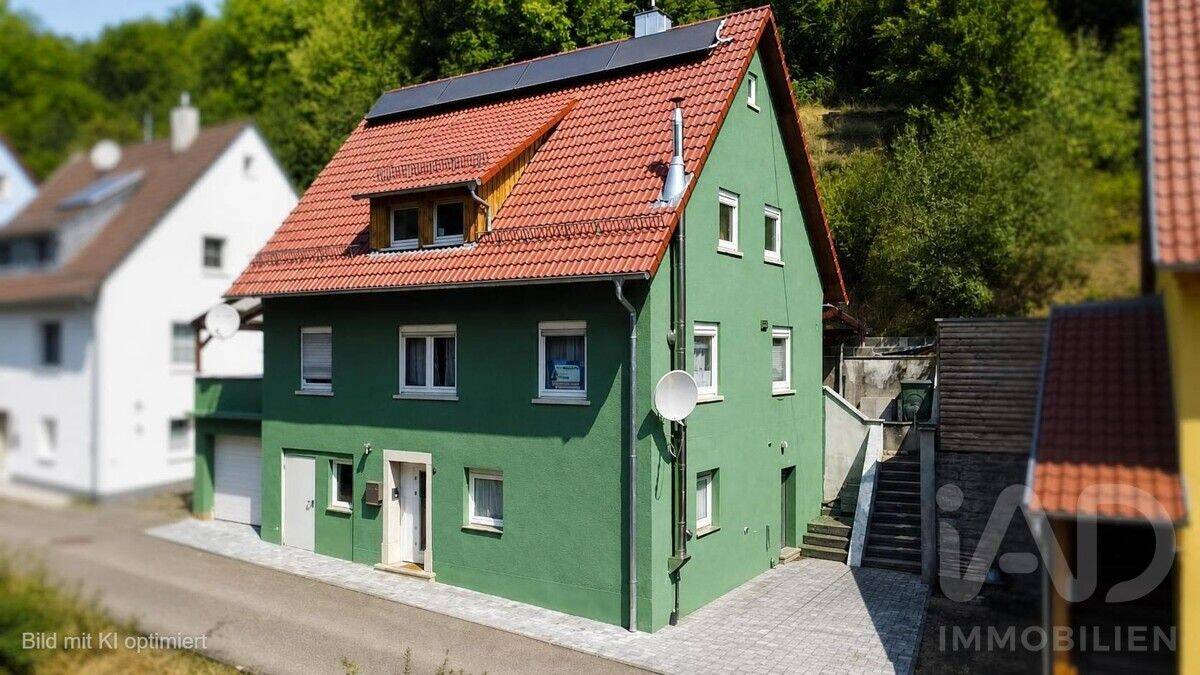 Familienleben im Grünen – freistehendes Haus mit großem Garten und Terrasse in Hopfach, 74549 Wolpertshausen