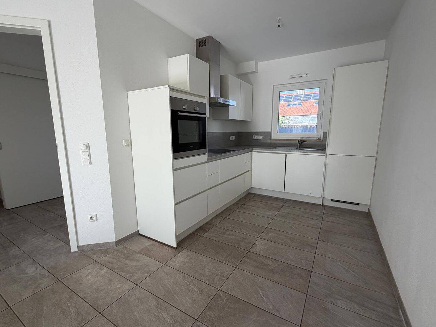 Barrierefreie 2-Zimmer-Erdgeschosswohnung mit Terrasse, Garten & EBK, 93342 Saal a.d. Donau (Saal)