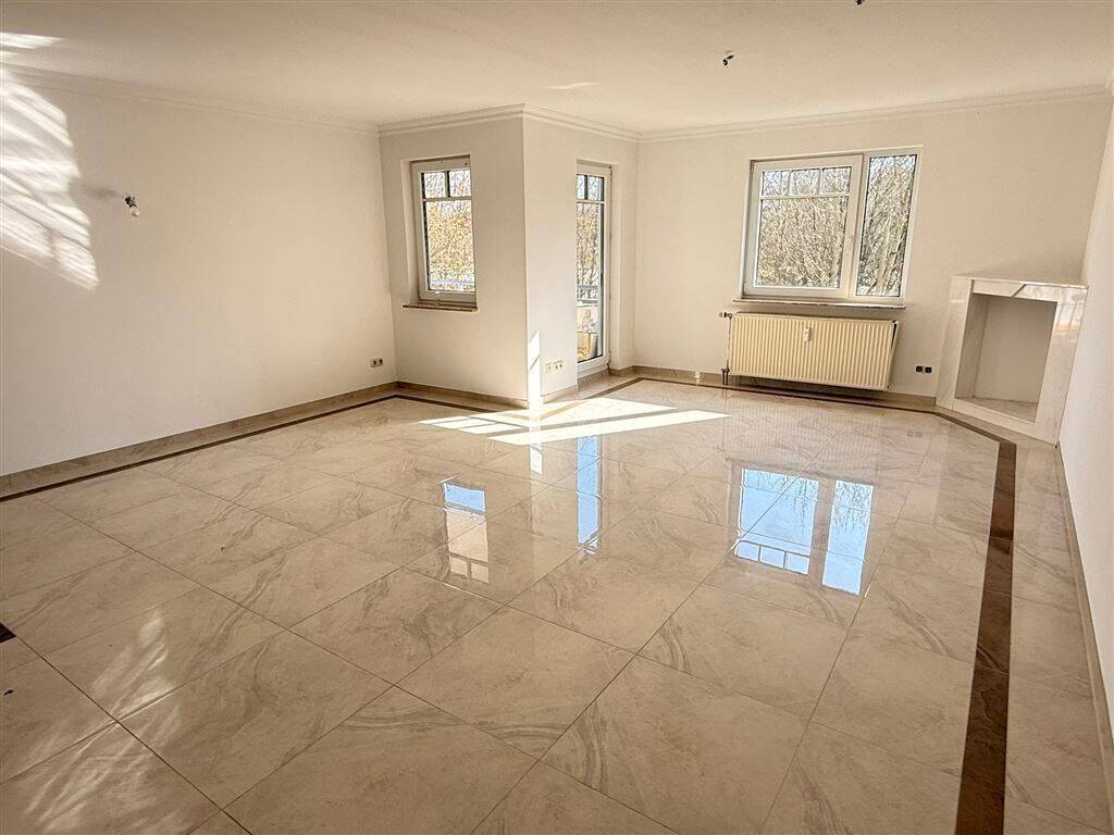 Großzügige 3-4-Zimmer Wohnung mit Balkon u. KfZ-Stellplatz., 37081 Göttingen