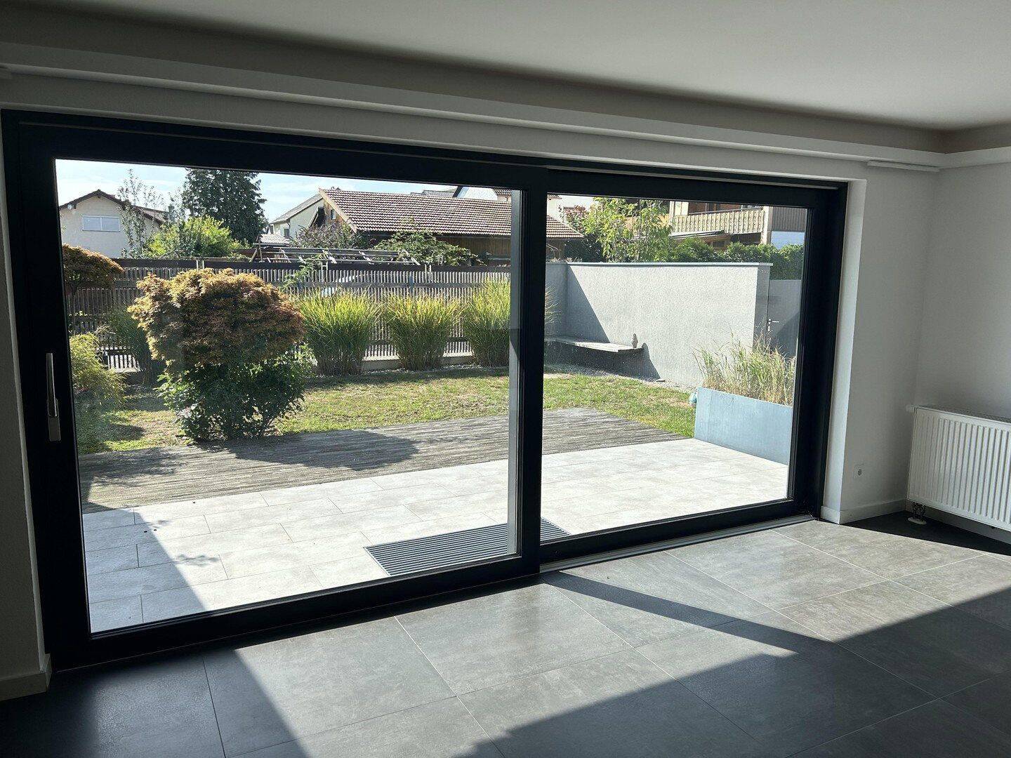Moderne, helle und offene Doppelhaushälfte mit Garten, 84539 Ampfing