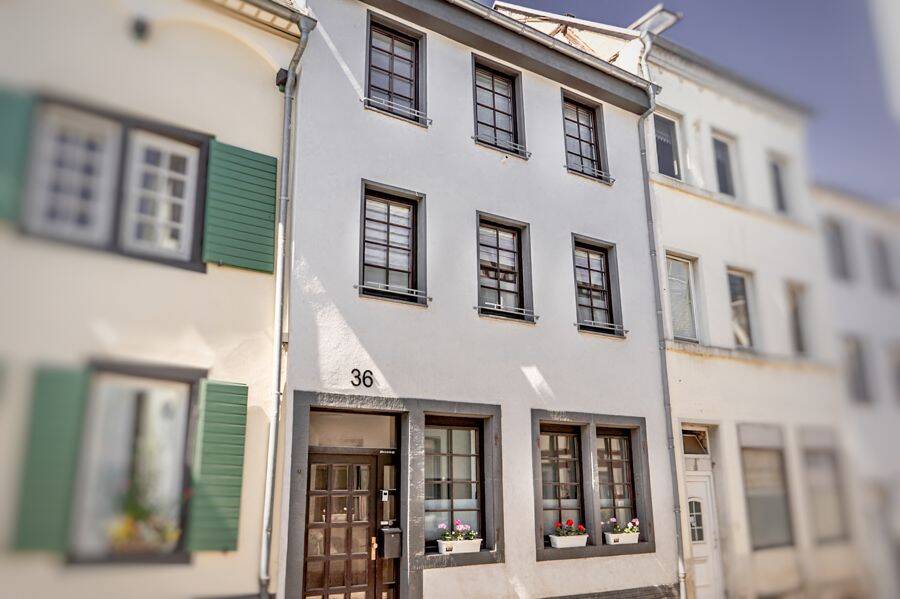 Gemütliches Reihenmittelhaus für Anleger, Selbstnutzer oder als Feriendomizil, 56294 Münstermaifeld