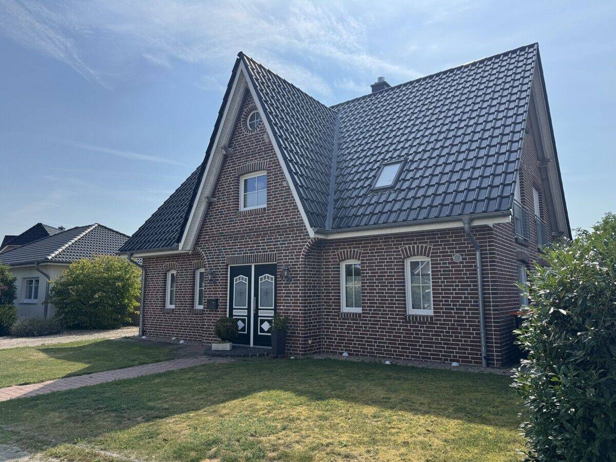 Viel Platz für das Familienleben – großzügiges Friesenhaus in ruhiger Lage von Bad Bramstedt, 24576 Bad Bramstedt