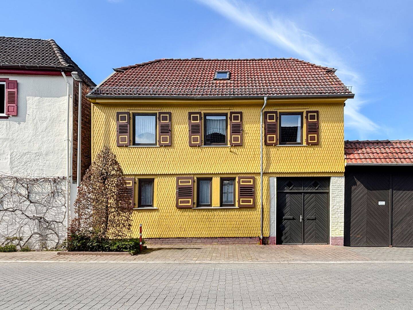 Besonderes Anwesen mit Fachwerkcharme, Nebengebäuden und viel Raum für Ihre Wohnideen!, 64354 Reinheim