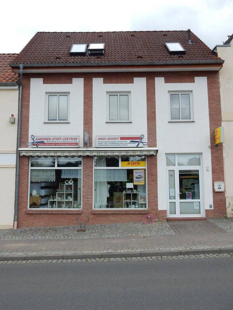 Haus zum Wohnen oder Gewerbe mit viel Platz zusätzlich im Hinterhaus, 17335 Strasburg (Uckermark)