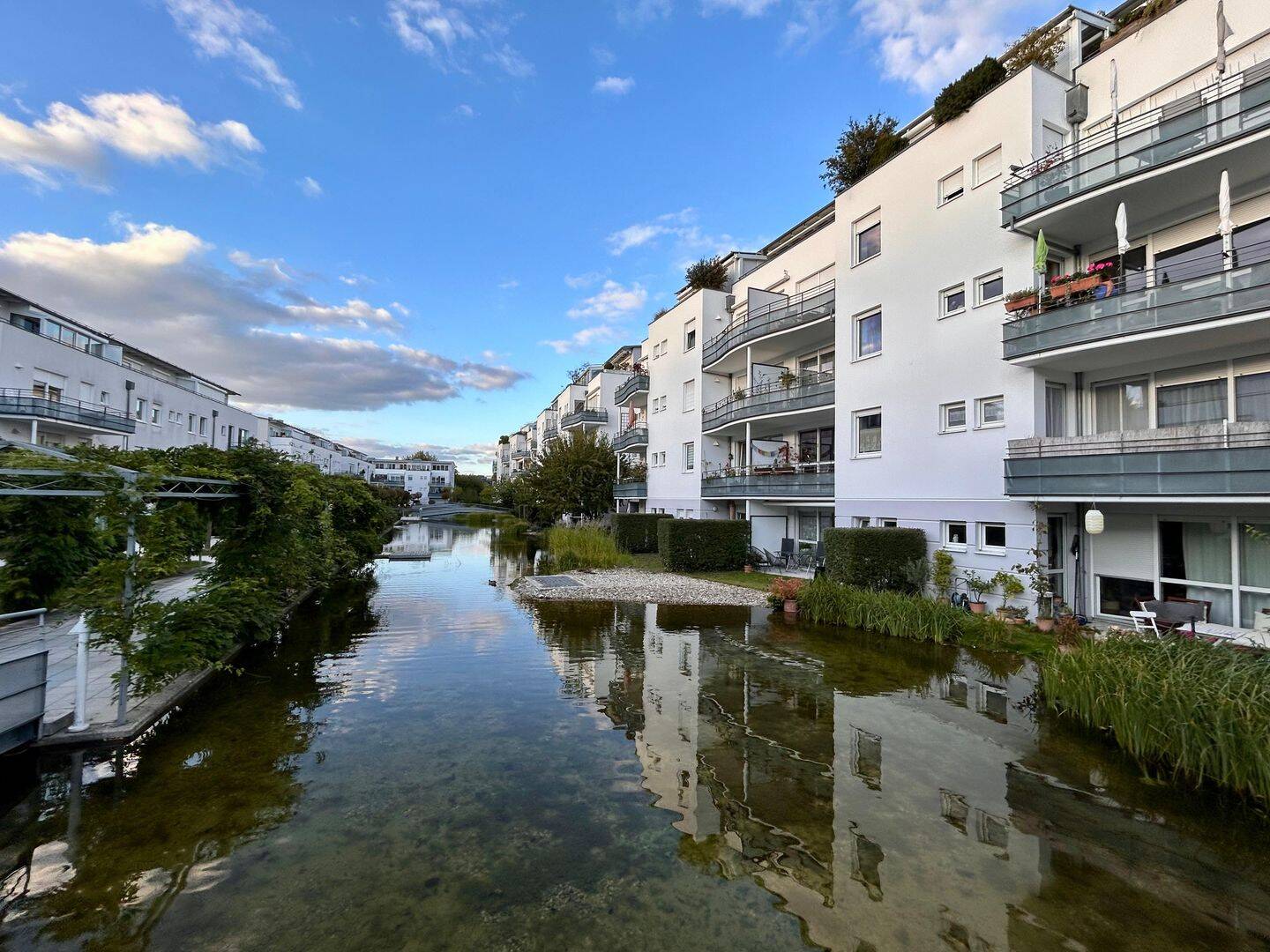 Zweizimmerwohnung „Am Lilienpark“ – ruhige Lage mit Balkon, 93049 Regensburg (Großprüfening-Dechbetten-Königswiesen Innenstadt Westenviertel)