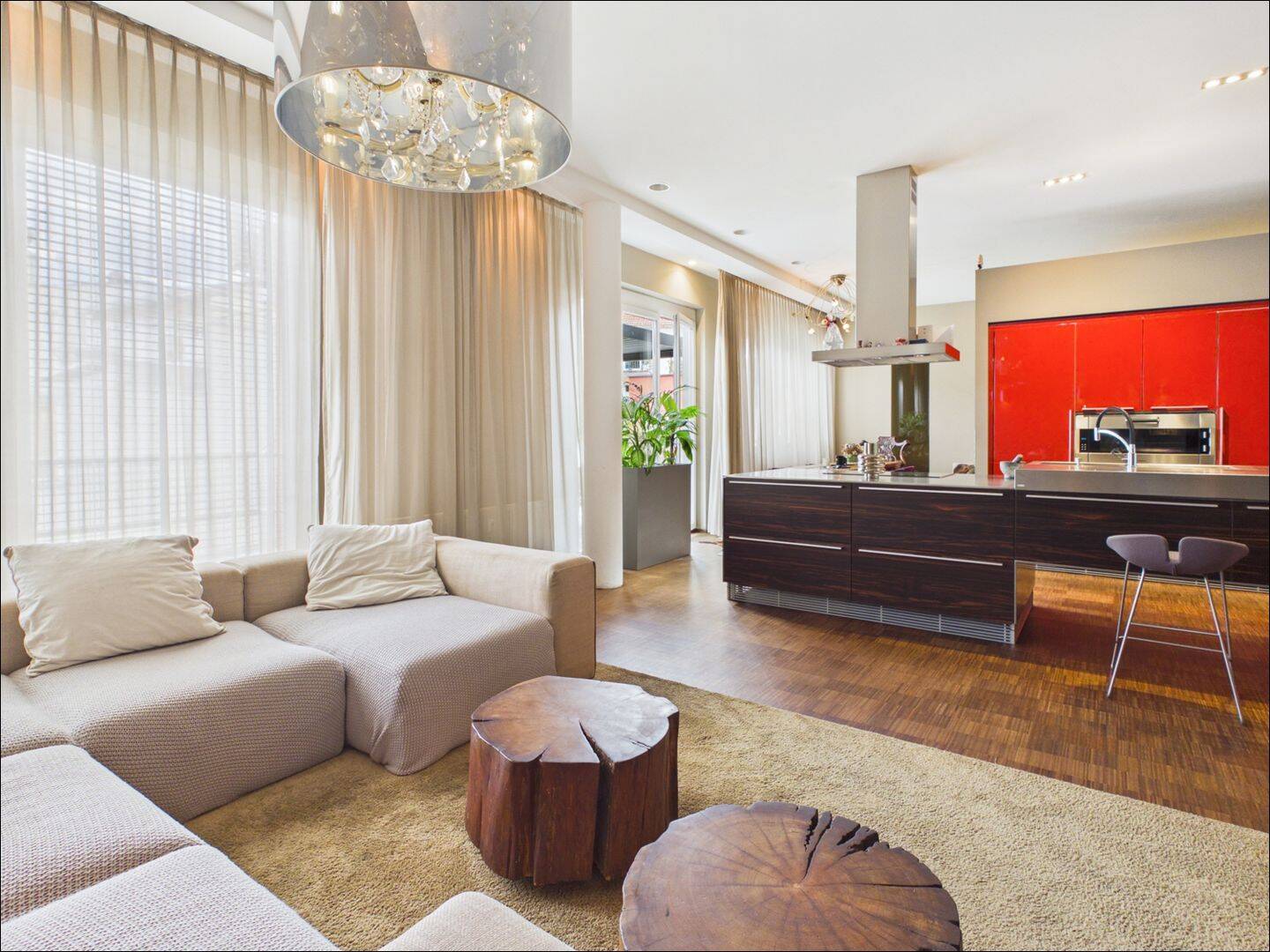 Exklusive Designer-Stadtwohnung mit XL-Balkon, separatem Appartement & optional 3 TG-Stellplätzen, 63739 Aschaffenburg (Innenstadt Österreicher Kolonie)