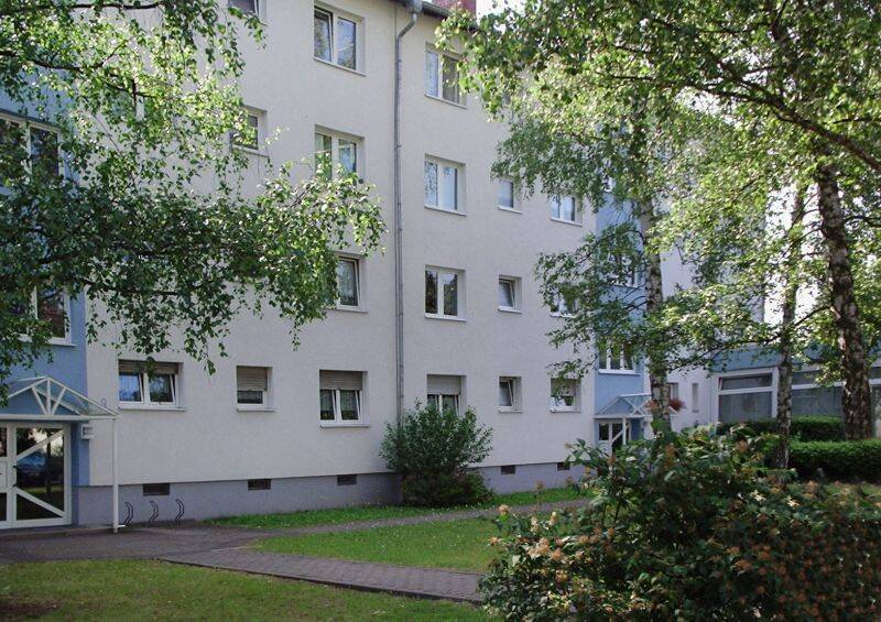 Helle 3-Zimmer-Wohnung mit guter Ausstattung in Frankfurt zu vermieten!, 60433 Frankfurt am Main (Bonames Dornbusch Eschersheim Frankfurter Berg Preungesheim)