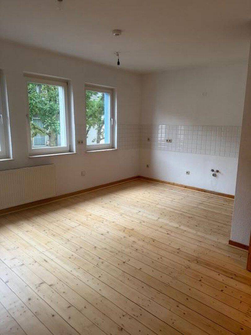 2 Zimmer, Wohnküche, Bad, Flur, Abstell, frisch renoviert, 58452 Witten