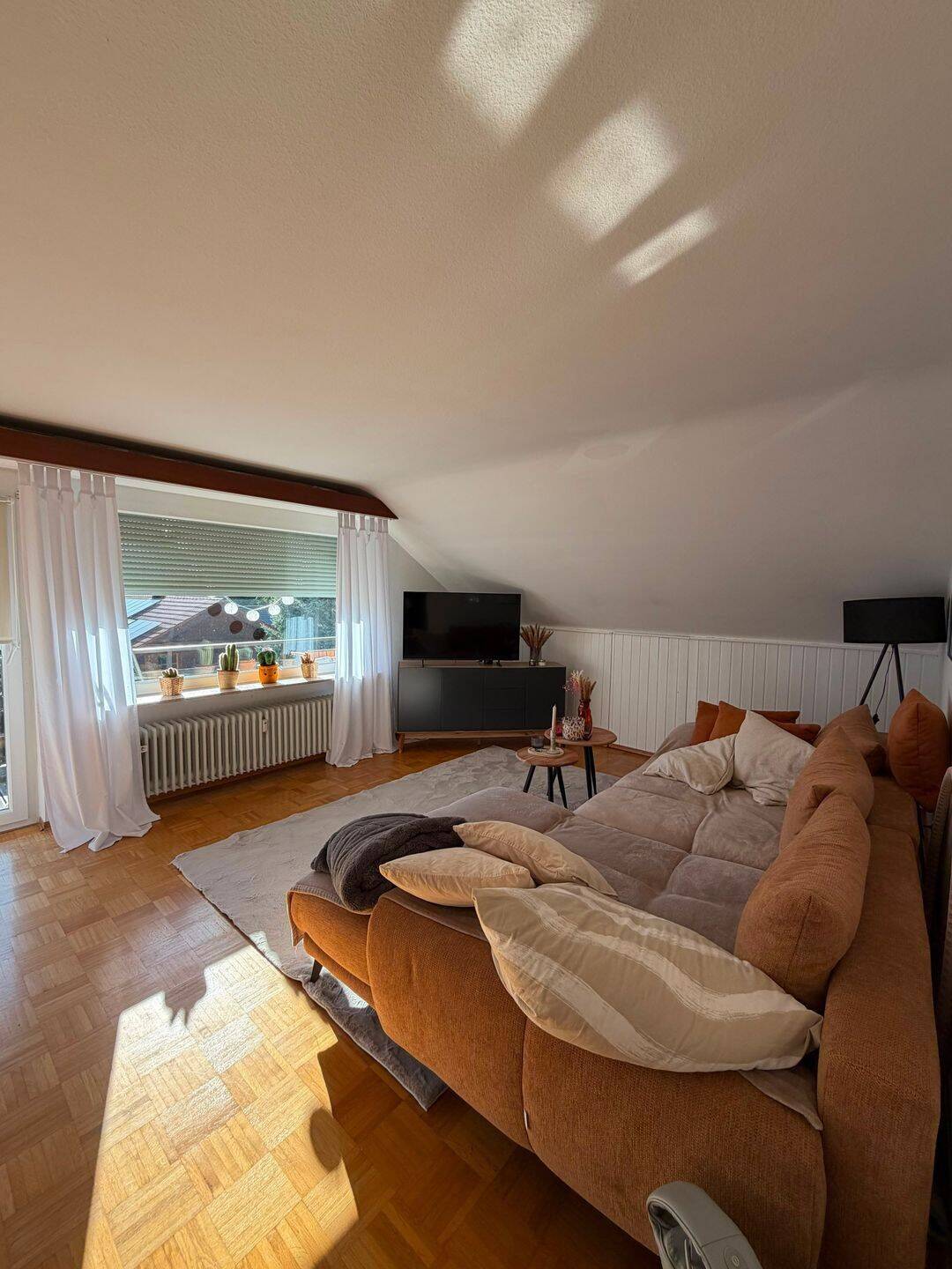 Schöne, gepflegte 2-Zimmer Wohnung in ruhiger Lage, 75323 Bad Wildbad