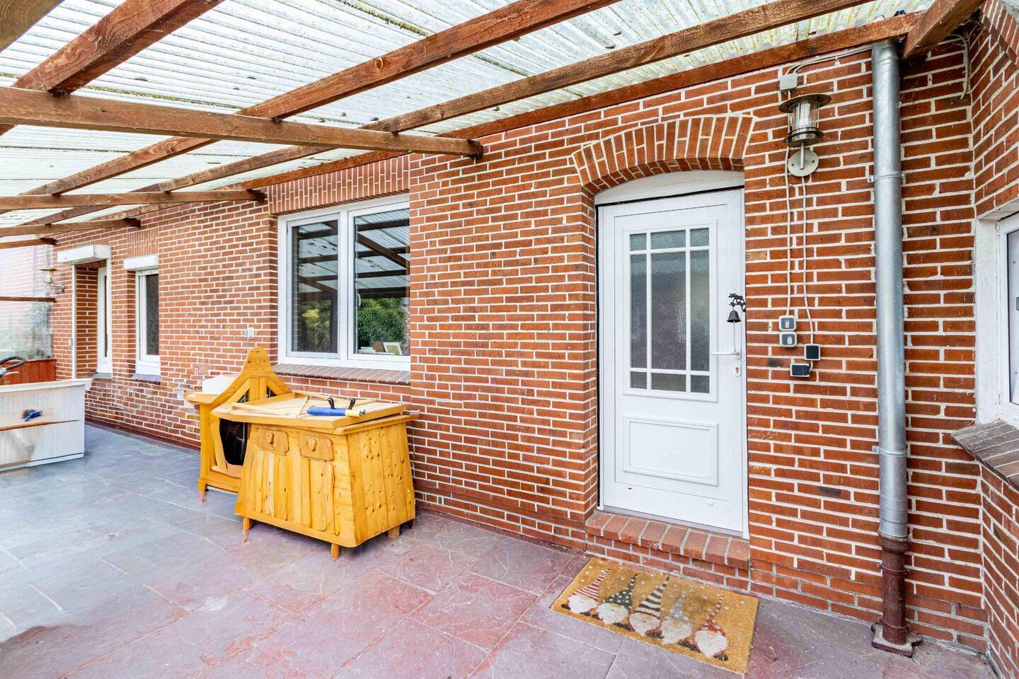 Fehnhaus-Hälfte in ruhiger Lage mit Garten und Ausbaupotenzial, 26632 Ihlow