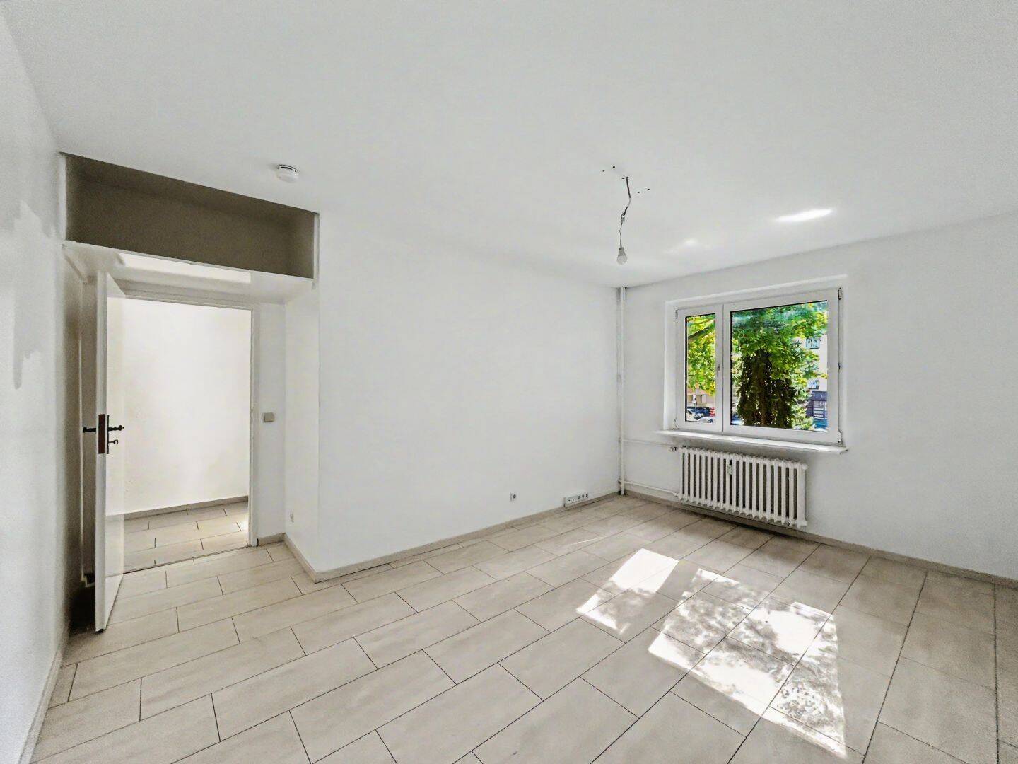 Bezugsfrei: Wunderbare 2,5-Zimmer-Wohnung unweit Schäfersee in Berlin-Reinickendorf, 13409 Berlin (Reinickendorf Gesundbrunnen Wedding)