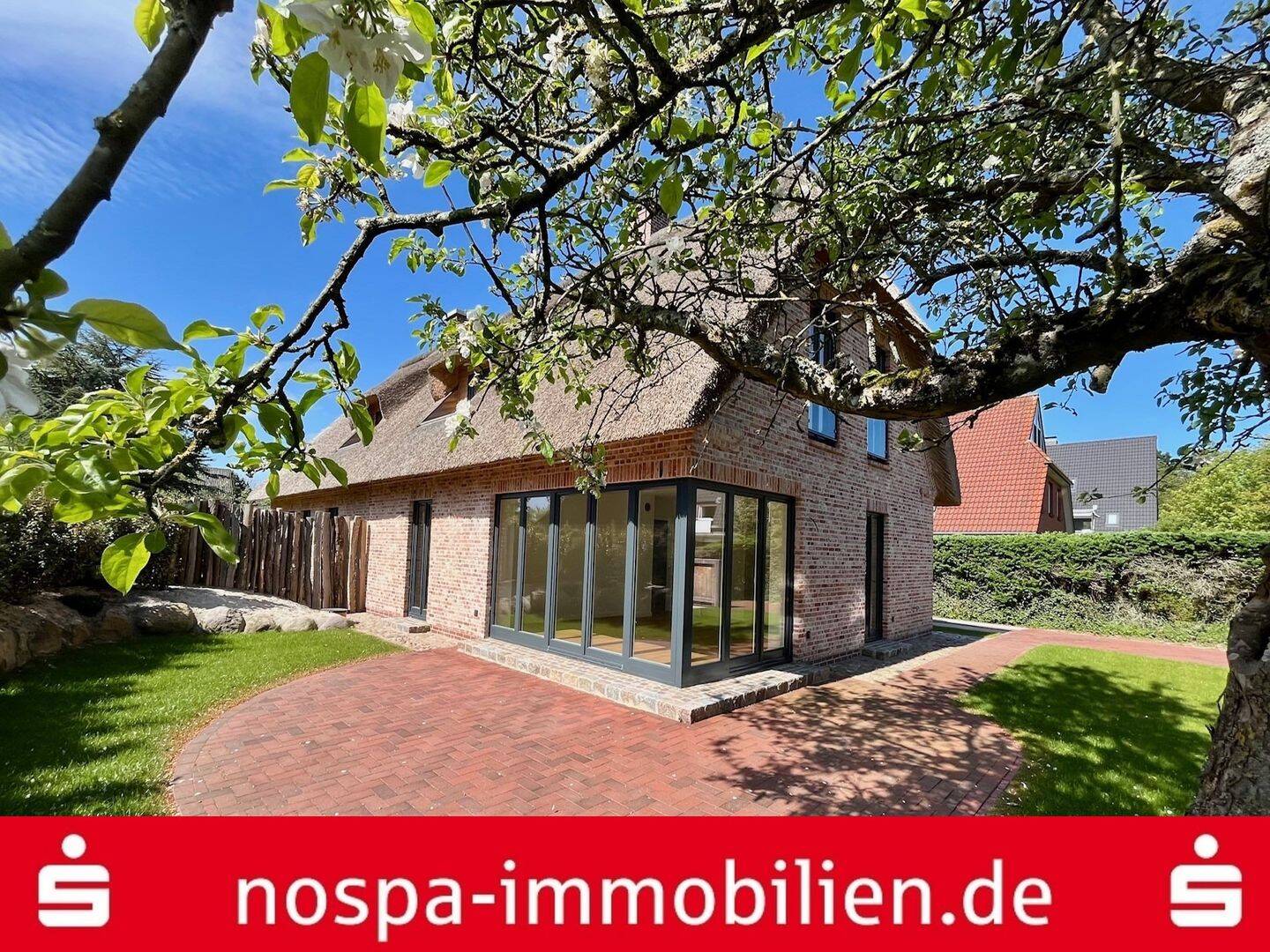 Nur noch eine Wohneinheit verfügbar! Modernes Wohnen unter Reet! Erstbezug!, 25826 Sankt Peter-Ording