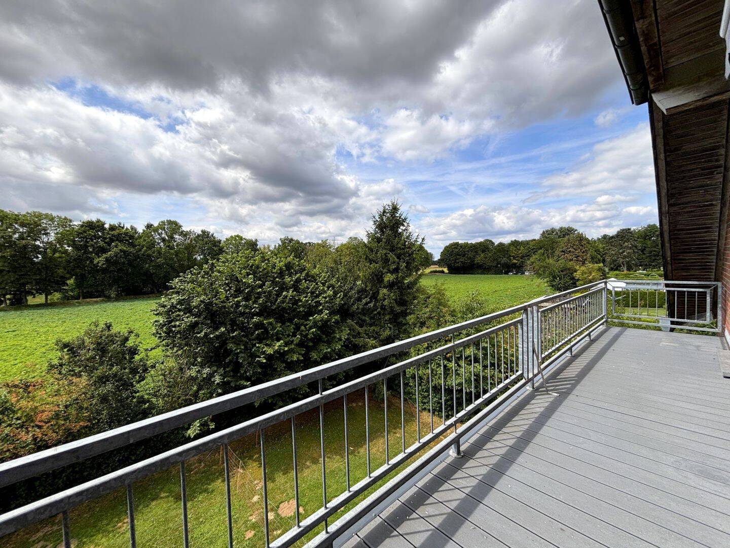 Wassenberg – Gepflegte Zwei-Zimmer Wohnung mit Blick ins Grüne in begehrter Lage von Ophoven, 41849 Wassenberg