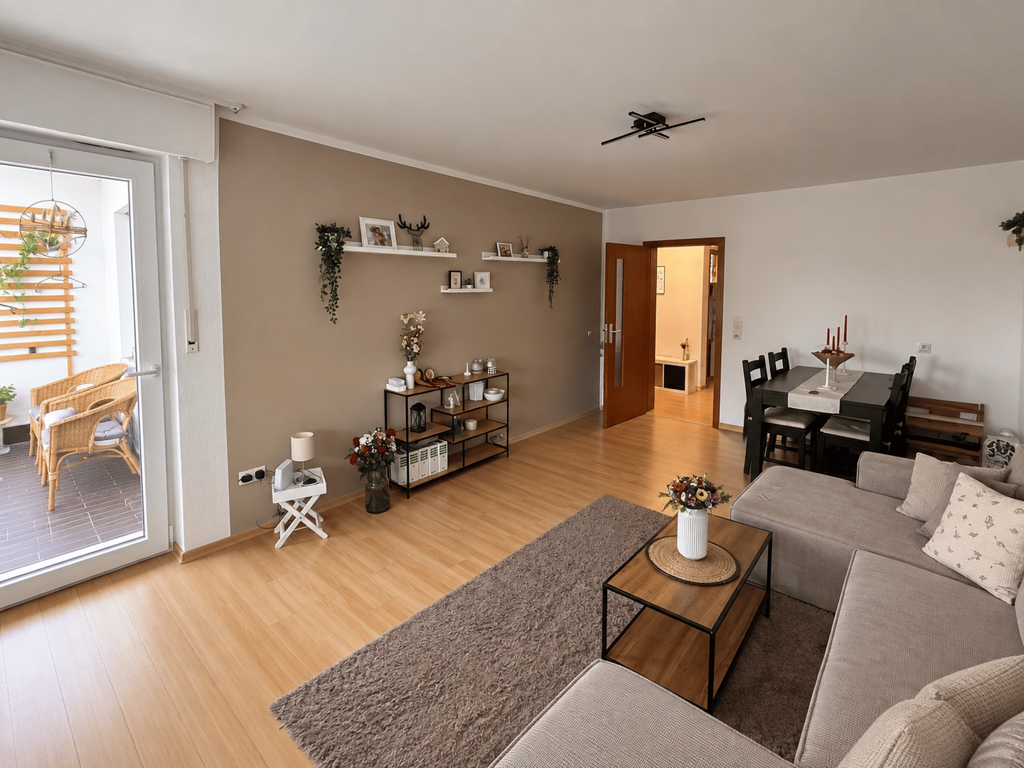 Helle 2-Zimmer-Wohnung mit Loggia/Balkon in gepflegter Wohnlage – ca. 65 m², 59174 Kamen