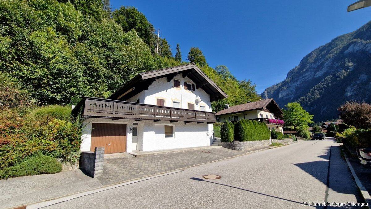 Einfamilienhaus mit traumhaften Bergblick in ruhiger und sonniger Wohnlage!, 83458 Schneizlreuth