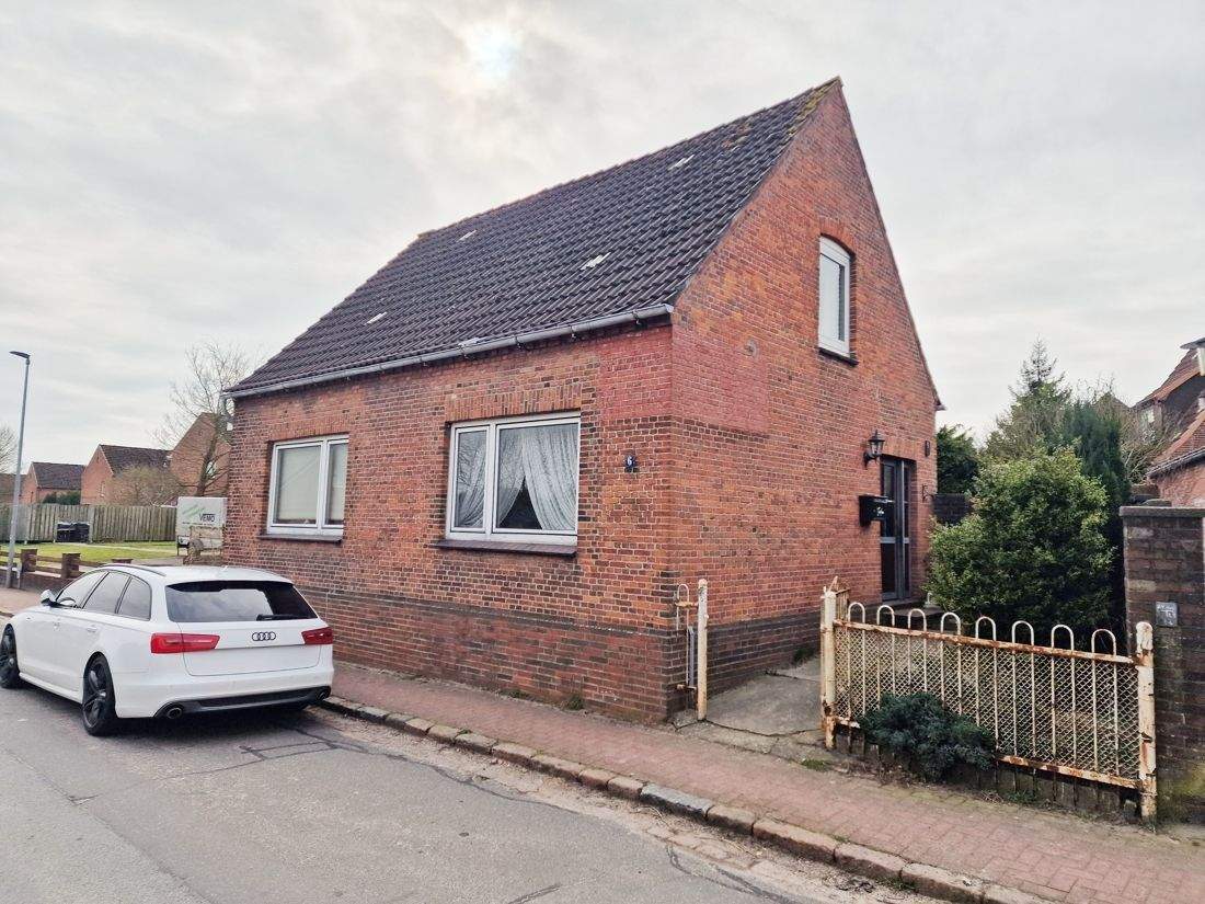 Kleines Wohnhaus mit Garten in Meldorf, 25704 Meldorf